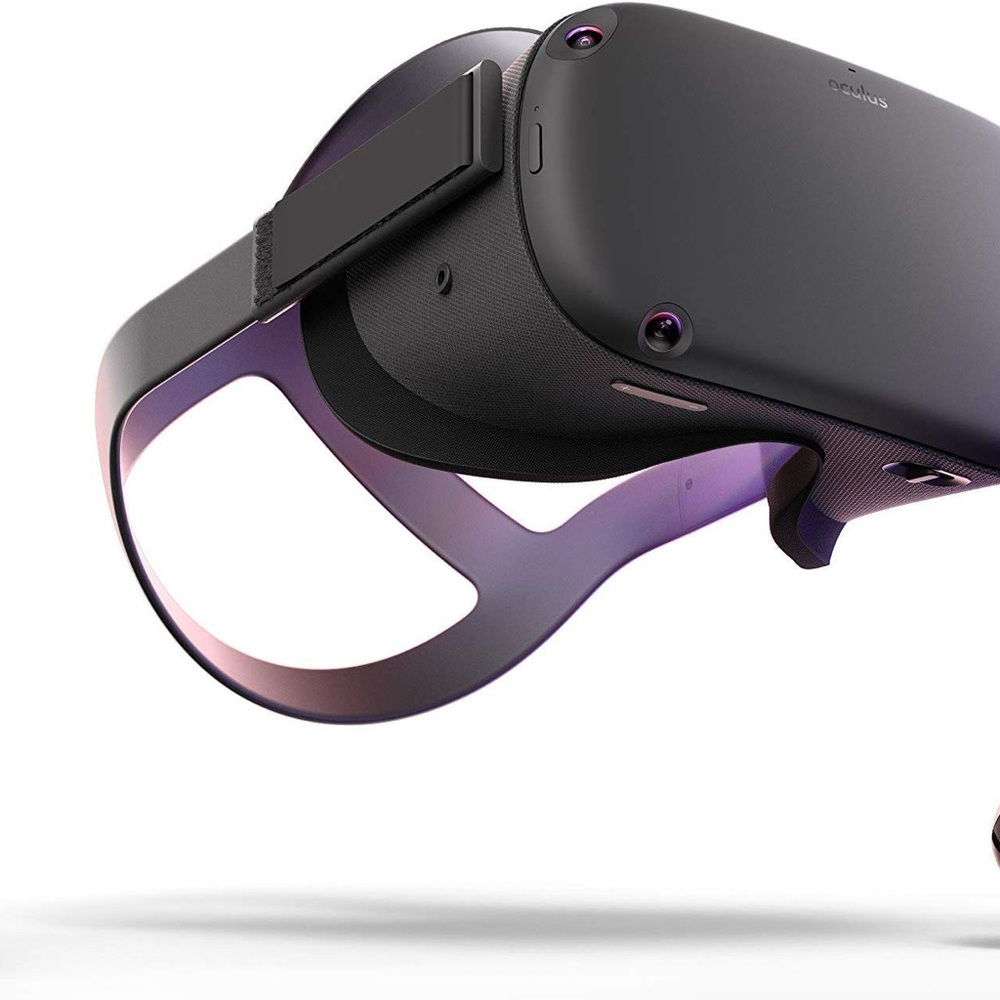 Oculus Black Standalone VR Headset with Ergonomic Design